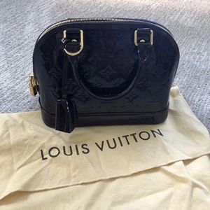 🚫SOLD Louis Vuitton Alma bb Vernis Amarante